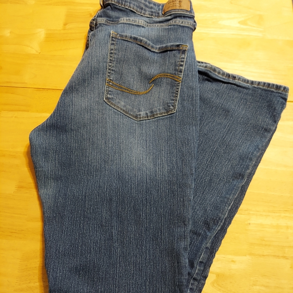 Signature by LEVI STRAUSS size W34 L32  color blue